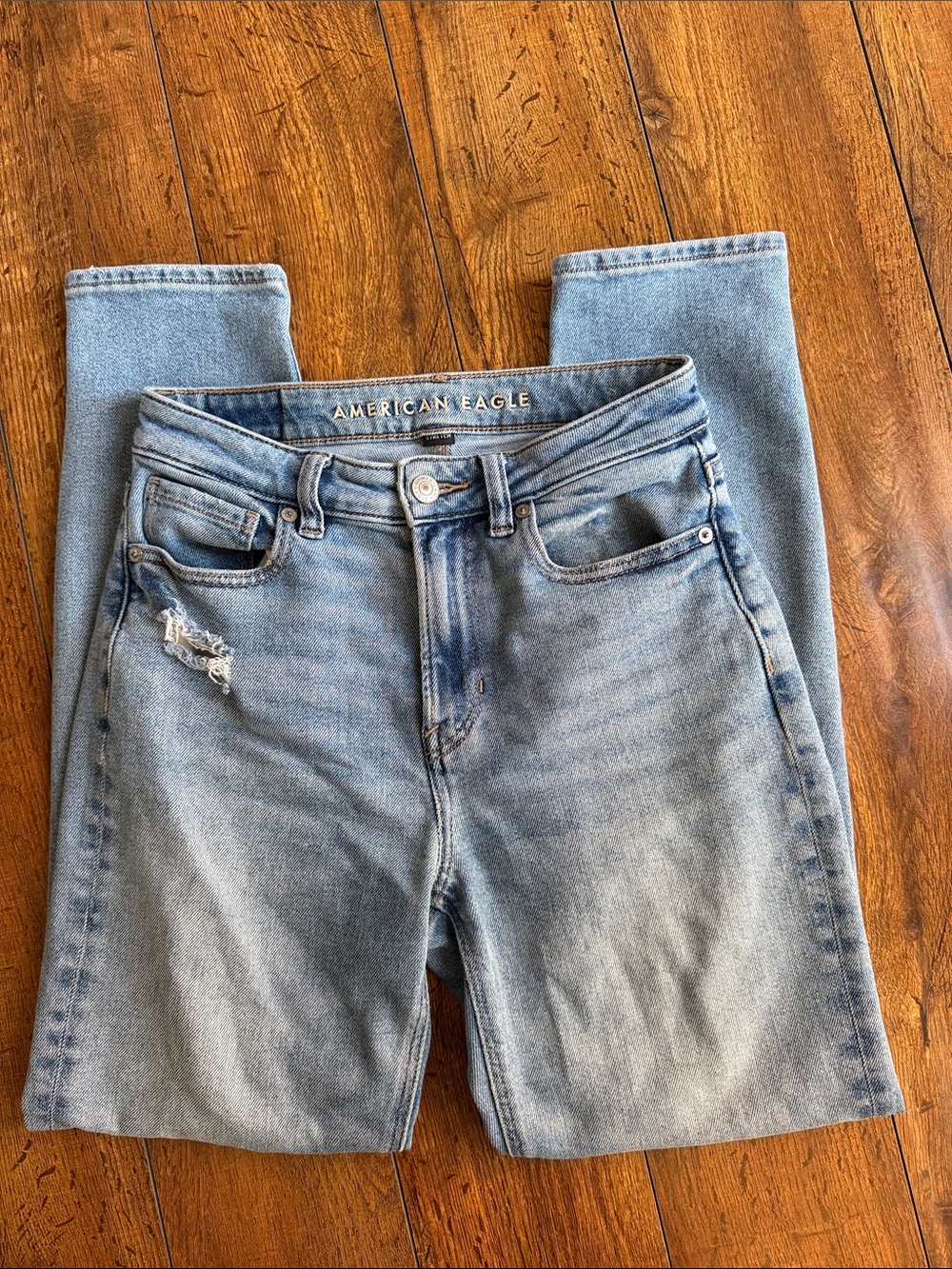 American Eagle Outfitters Light Blue Cropped Women's Jeans